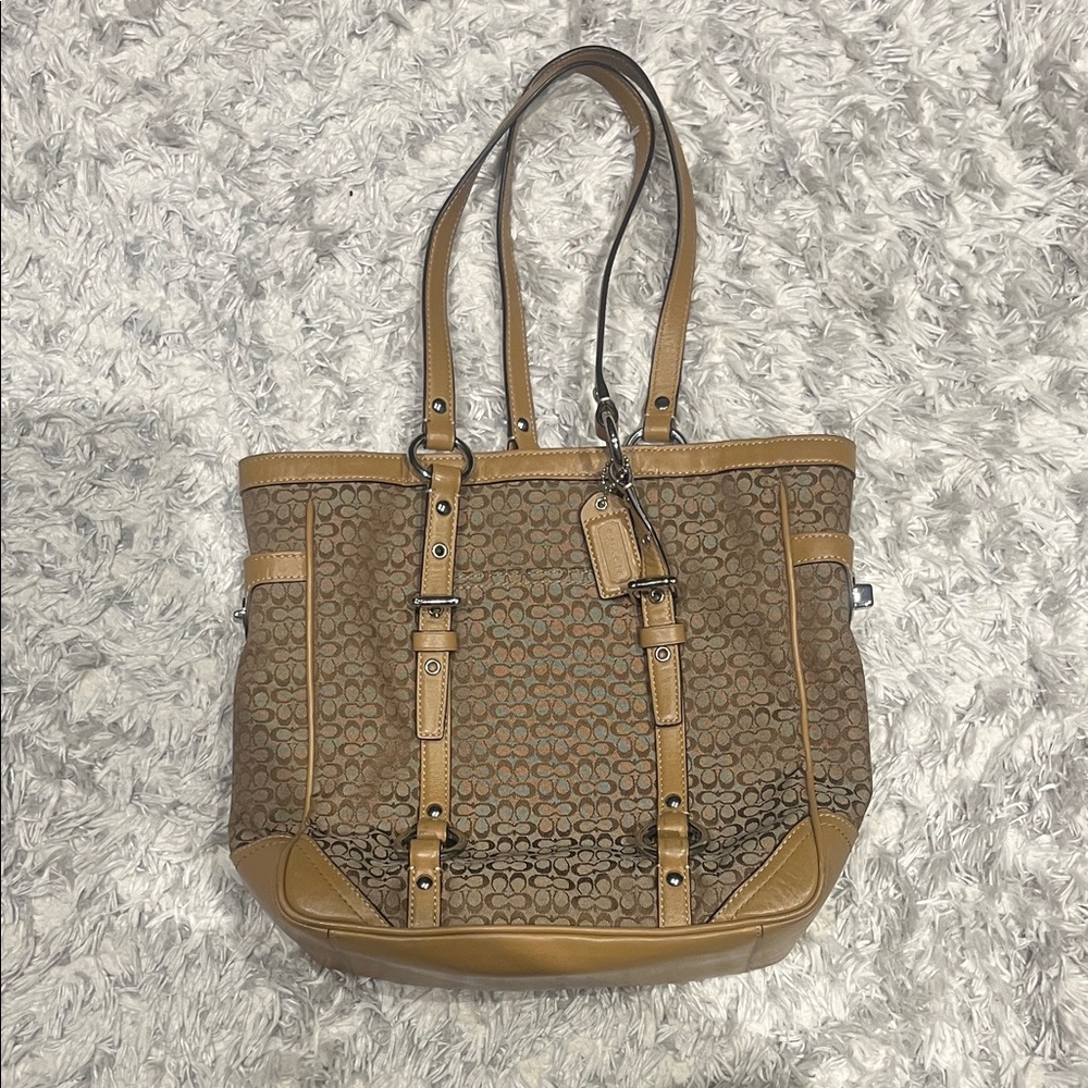 COACH TAN AND BROWN SIGNATURE TOTE